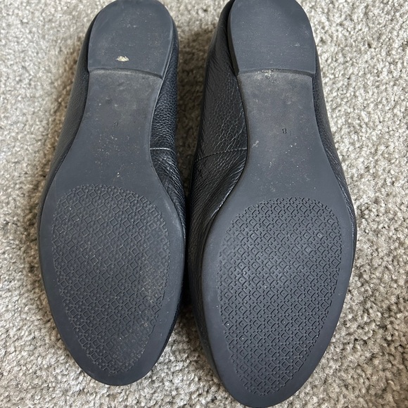 TORY BURCH Signature Logo Black Leather Ballet Flats, Slipon women’s travel shoe - Picture 2 of 7